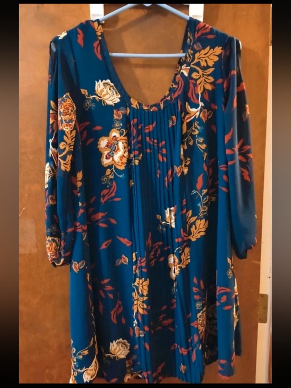 Eyeshadow Floral Mini Dress in Blue & Red Size Small Like New